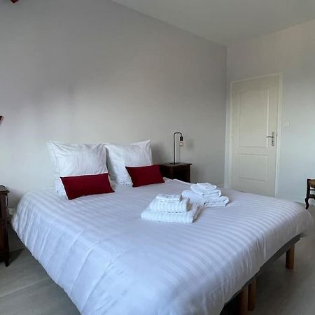 Gite Omaha 3 Etoiles - La Ferme Delaunay Saint-Come-du-Mont Buitenkant foto