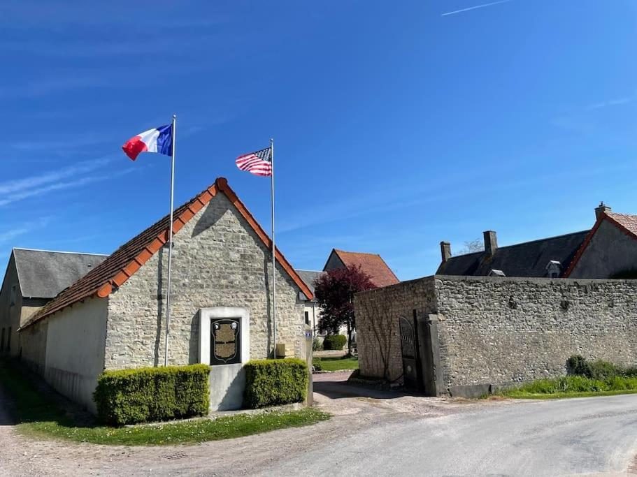 Gite Omaha 3 Etoiles - La Ferme Delaunay Saint-Come-du-Mont Buitenkant foto
